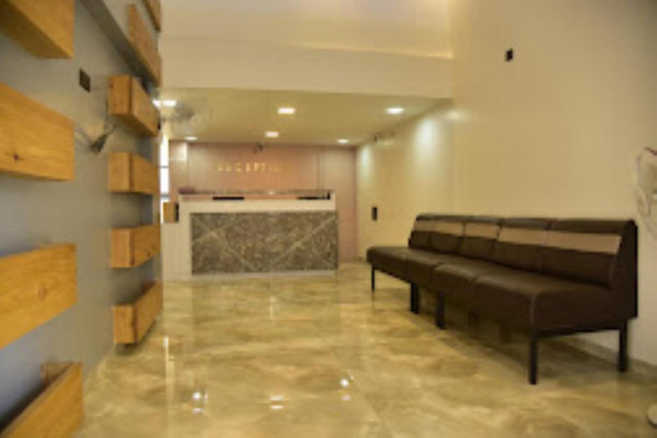 Hotel Avanti, Nashik Exterior photo